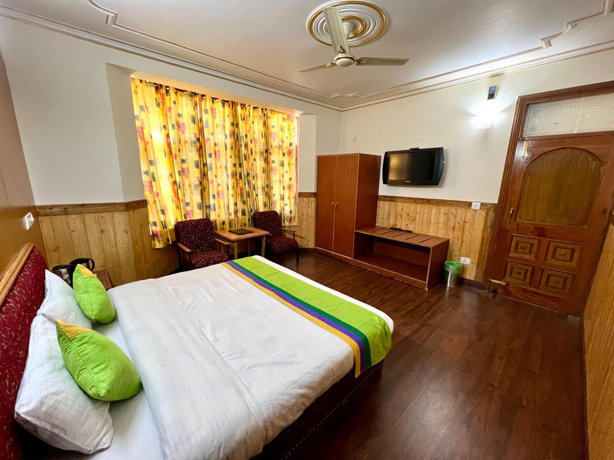 Woodstock Inn Manali 800 Mtrs From Mall Road — Photos 1